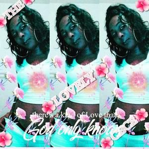 Meet your Posher, Crystal